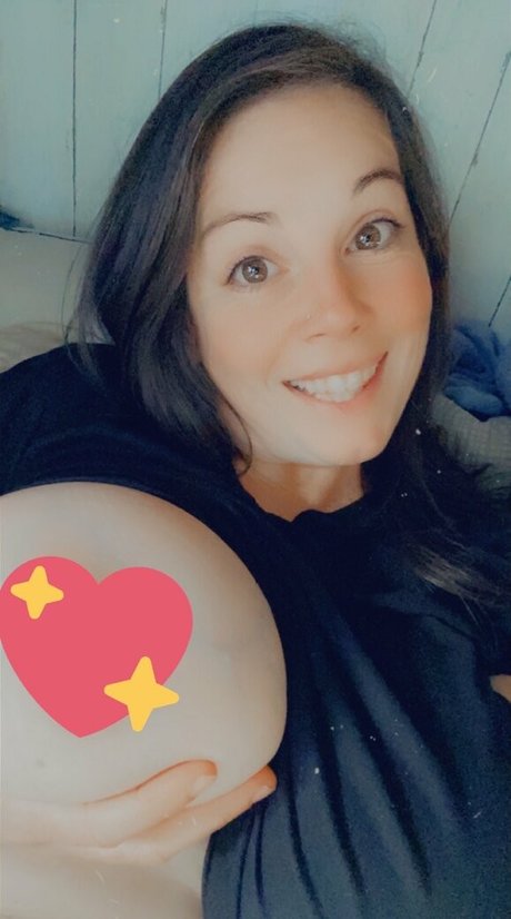 Tittyqueen77