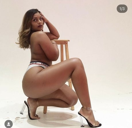 Nacktes geleaktes OnlyFans-Foto von Kasara Sweetkk