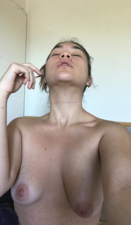 Alasti lekkinud OnlyFans-i pilt Sofia Addotta