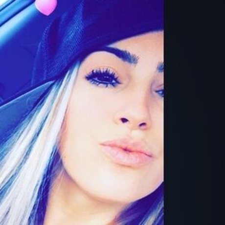 Nahá fotka uniklých OnlyFans od Kinkey Ann