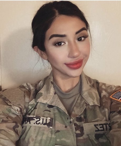 Naken lekkede OnlyFans-bilde av Alexandra Nicole