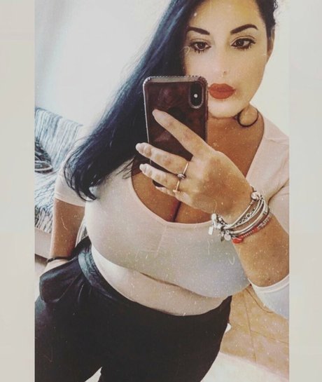 Valeria Vela