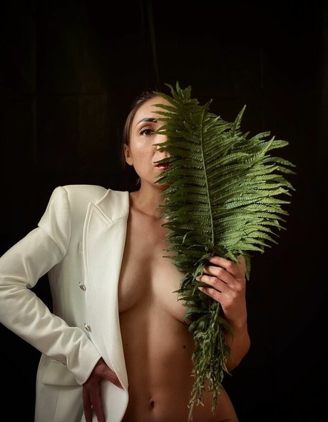 Naken läckt OnlyFans-bild av Irynasun