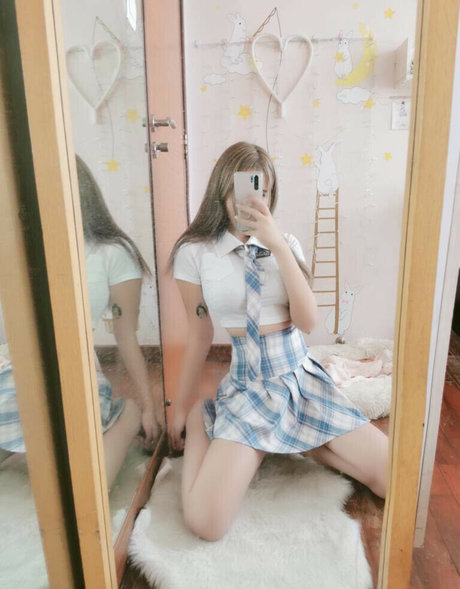 Nacktes geleaktes OnlyFans-Foto von Plantlily