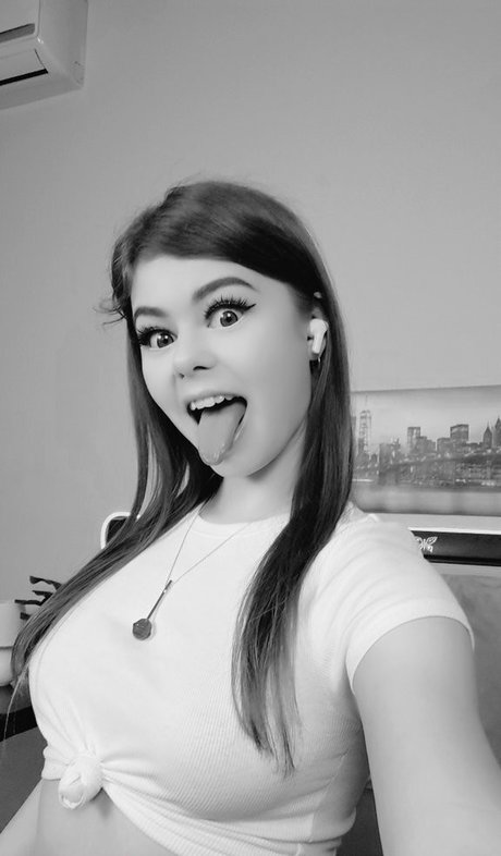 Nahá fotka uniklých OnlyFans od Sophia Wonder