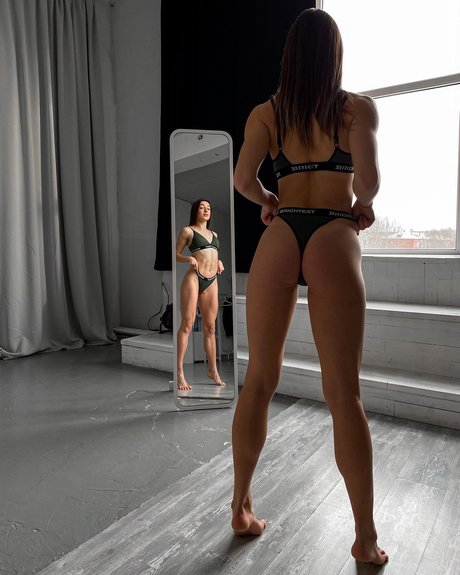 Nagie wyciekłe zdjęcie OnlyFans od Mayya Budanok