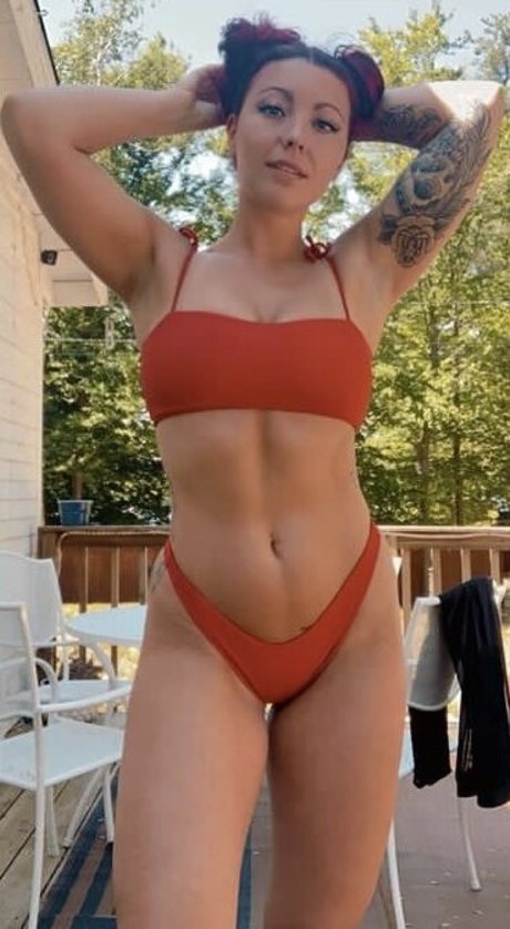 Naken läckt OnlyFans-bild av Addisonhollyfit