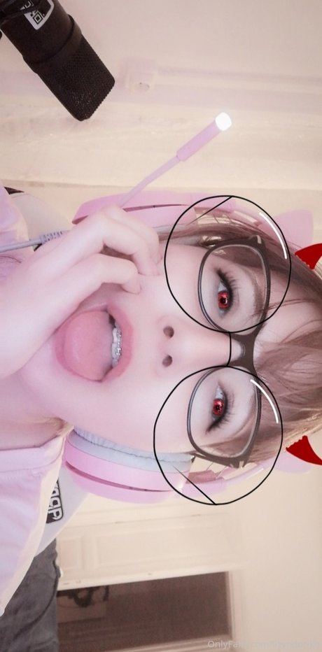 Nahá fotka uniklých OnlyFans od Lizy Odoriko