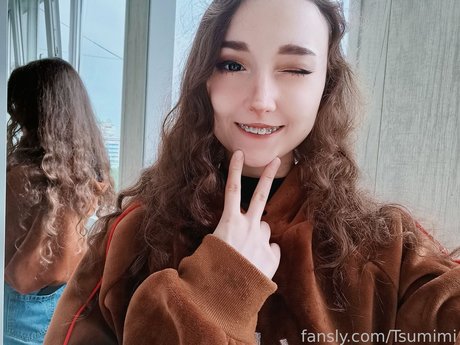Naken läckt OnlyFans-bild av Tsumimi