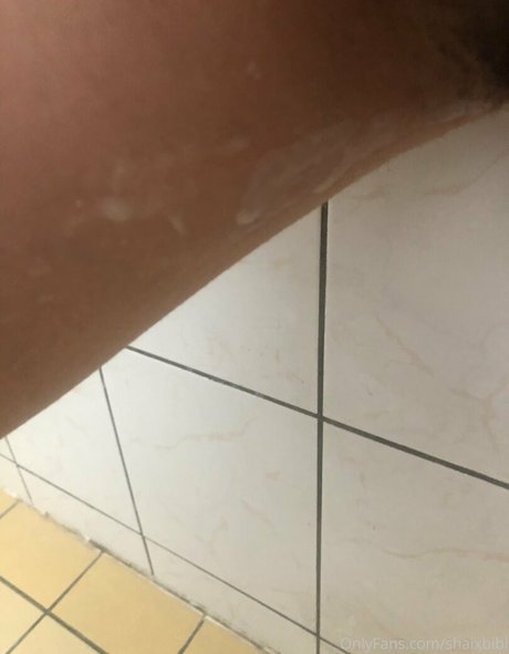 Alasti lekkinud OnlyFans-i pilt Koreanfairy2