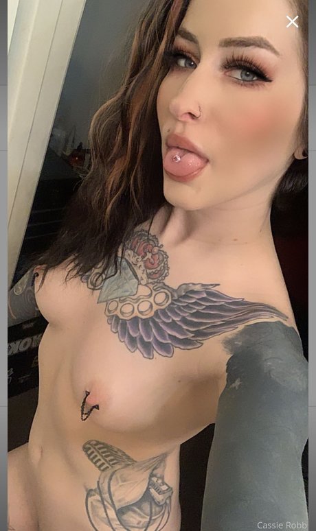 Nøgent lækket OnlyFans-billede af Cassie Robb Bkfc