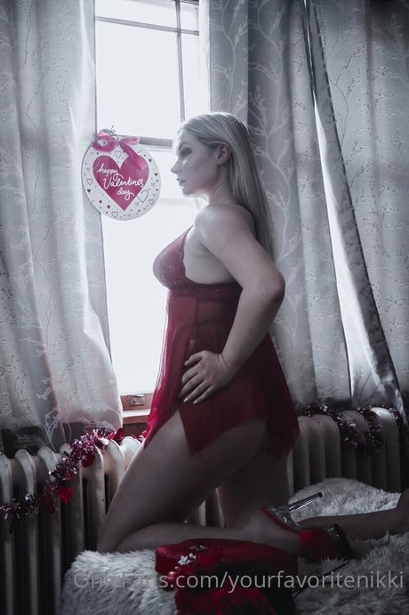 Nikki Baker