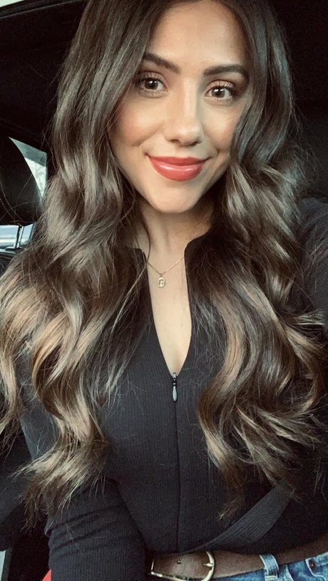 Adriana Mae