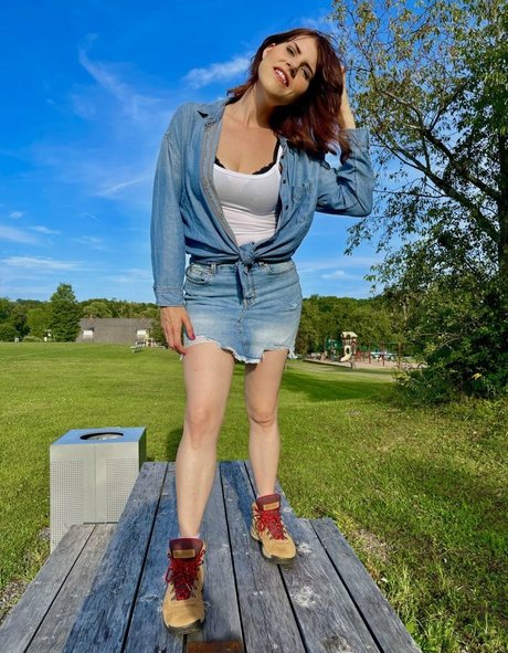 Country Christina OnlyFans