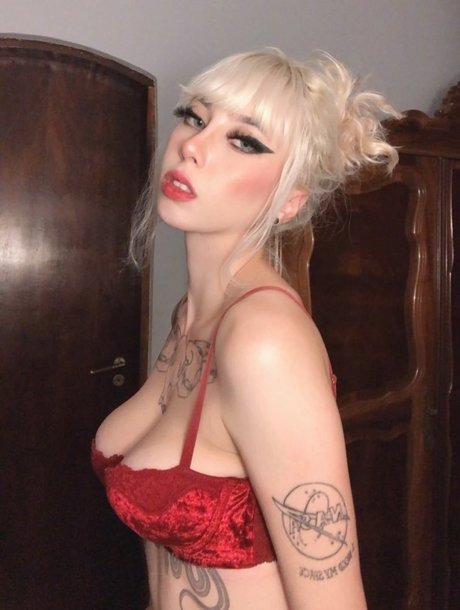 Naken lekkede OnlyFans-bilde av Trizpac