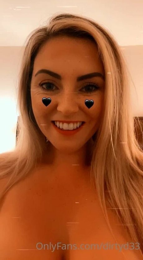 Nahá fotka uniklých OnlyFans od Dirtyd33