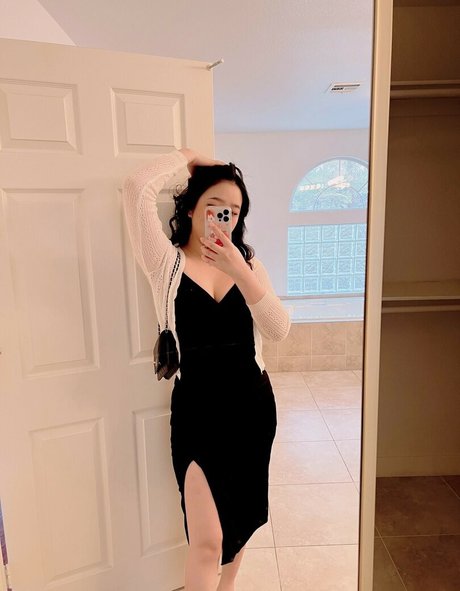 Nacktes geleaktes OnlyFans-Foto von Juwia