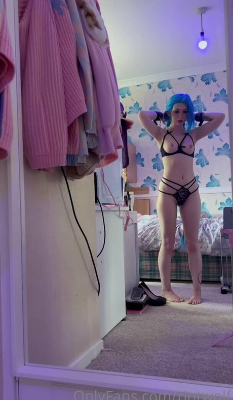 Nacktes geleaktes OnlyFans-Foto von Riotwolf