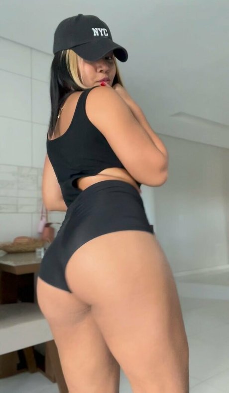 Alaston vuotanut OnlyFans-kuva Gabyhotwife