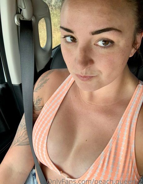 Nahá fotka uniklých OnlyFans od Peach Queen2