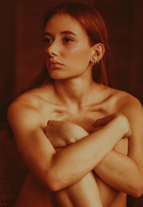 Foto di nudo di fuga di OnlyFans di Lolawoo
