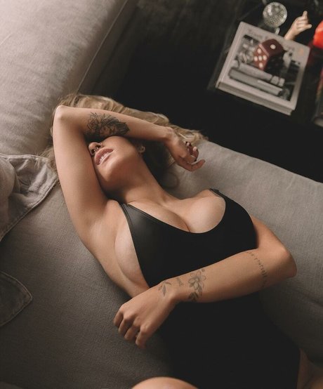 Naken lekkede OnlyFans-bilde av Jessyka Mourao