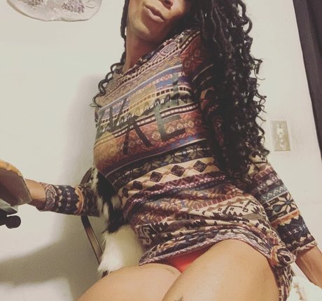 Capri Starr