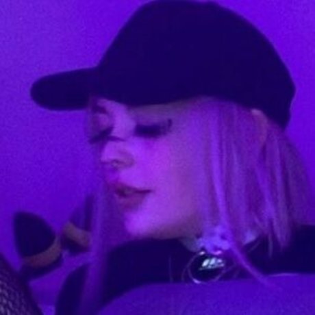 Alaston vuotanut OnlyFans-kuva Bipsygg