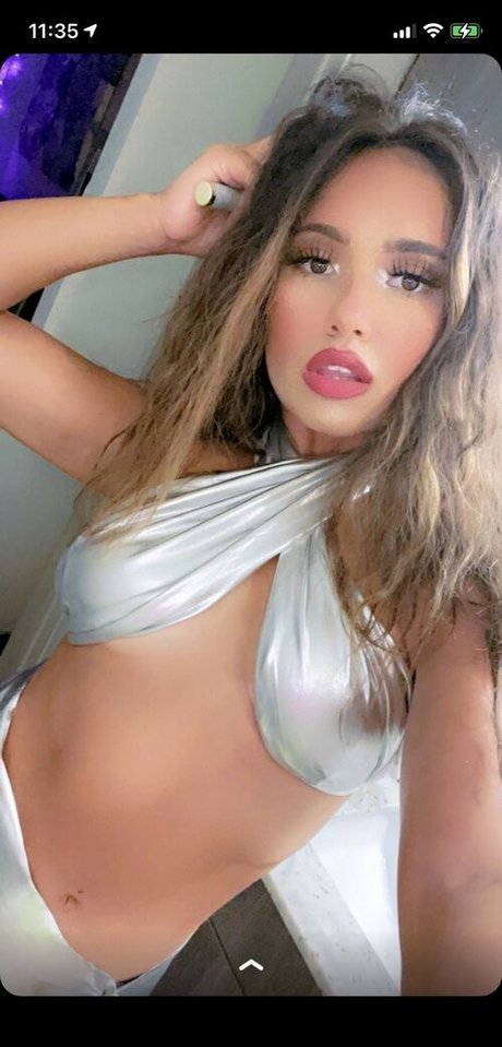 Shari G