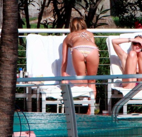 Jennifer Anniston