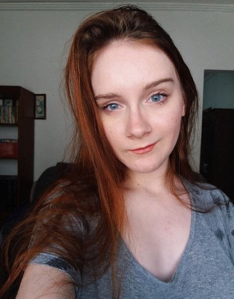 Nøgent lækket OnlyFans-billede af Carol G