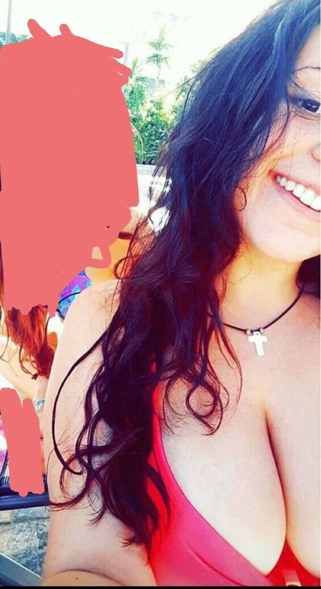 Naken lekkede OnlyFans-bilde av Theodwra Drinia