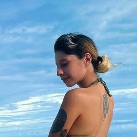 Naken lekkede OnlyFans-bilde av Esenciamigrante