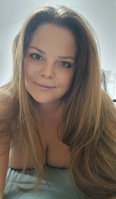Foto nua vazada do OnlyFans de Lea Lovebird