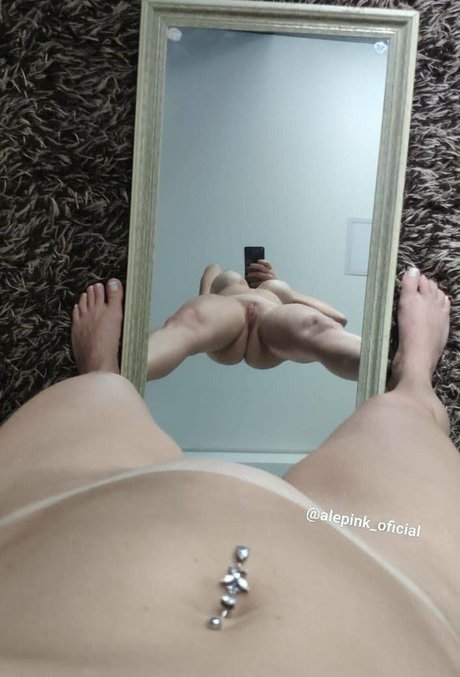 Nagie wyciekłe zdjęcie OnlyFans od Alepink