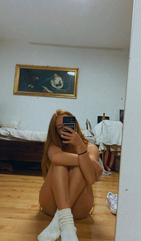 Nøgent lækket OnlyFans-billede af Johanna Wudy
