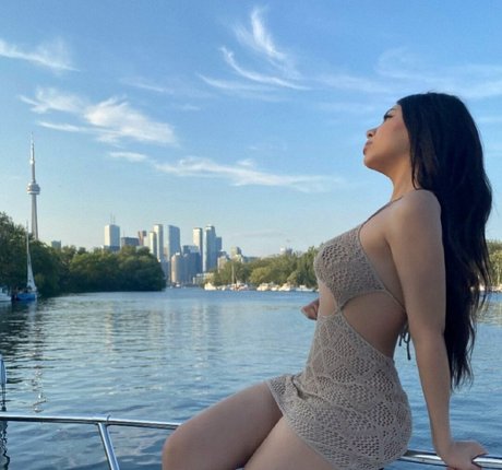 Foto nua vazada do OnlyFans de Tima Ibrahim