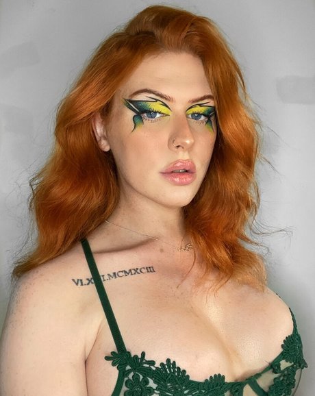 Naken lekkede OnlyFans-bilde av Rogue Robinson