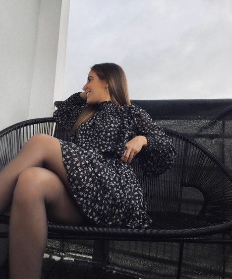 Photo nue de fuite OnlyFans de Apollinegrmz