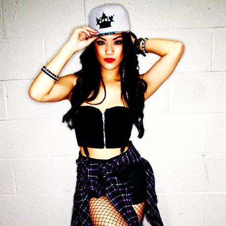 Janelle Ha