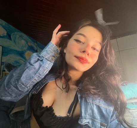 Naken läckt OnlyFans-bild av Analia Shimizu