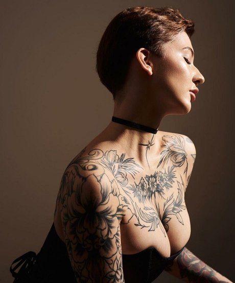 Alyyfabulous OnlyFans 유출 누드 사진