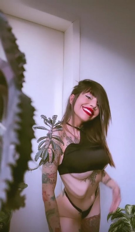 Naken läckt OnlyFans-bild av Lellycristie