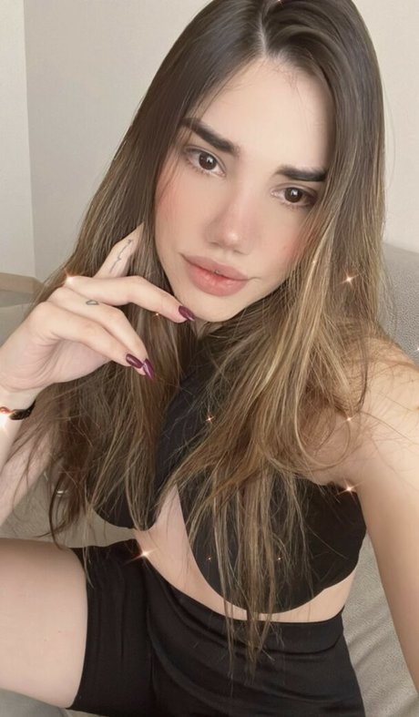 Naken lekkede OnlyFans-bilde av Vickyizquierdo