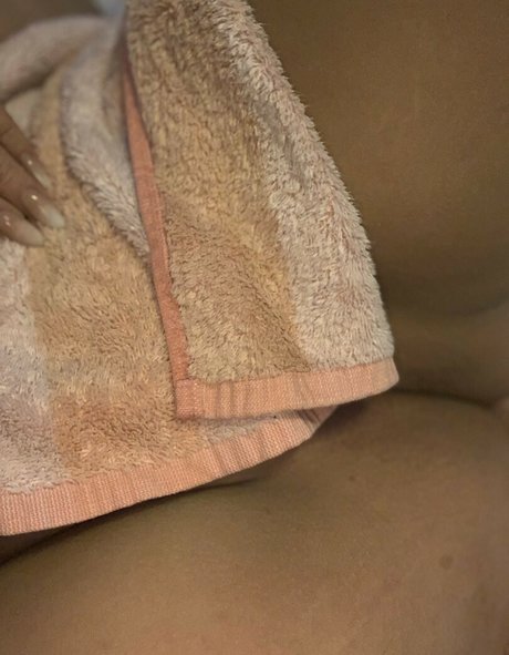 Обнаженная фотография утечки OnlyFans от Calita Sweetz