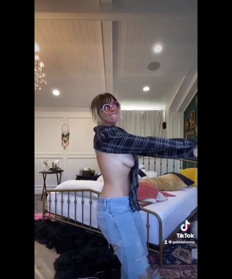 Gabbie Hanna