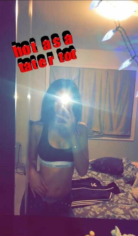 Naken lekkede OnlyFans-bilde av Bhavika Shah
