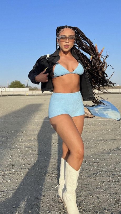 Makayla London
