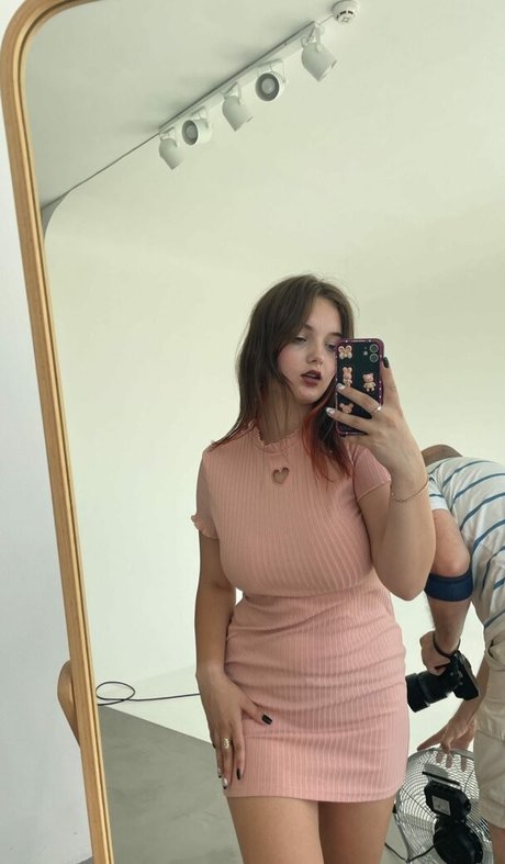 Caroline Moore OnlyFans泄露裸照