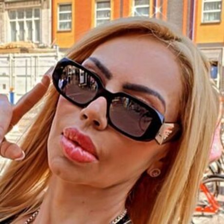 Nahá fotka uniklých OnlyFans od Alexa Mena